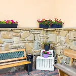 Monia 住宿加早餐酒店 3*
