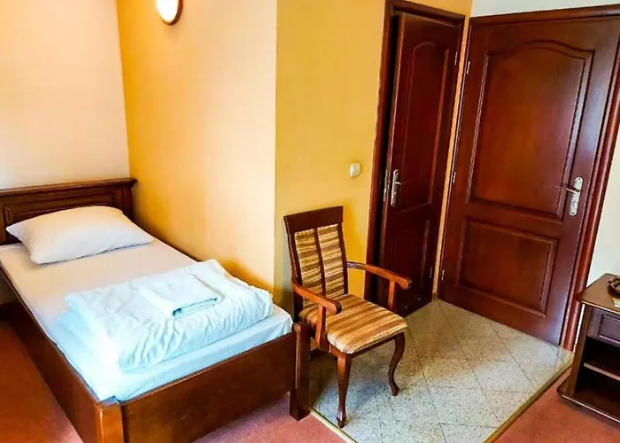 Monia 3* 자코파네